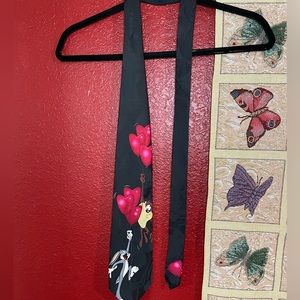 Looney Tunes Mania Taz and Bugs Heart Balloon Tie